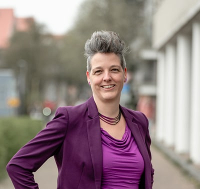 Loes Hooijboer Loes Hooijboer
